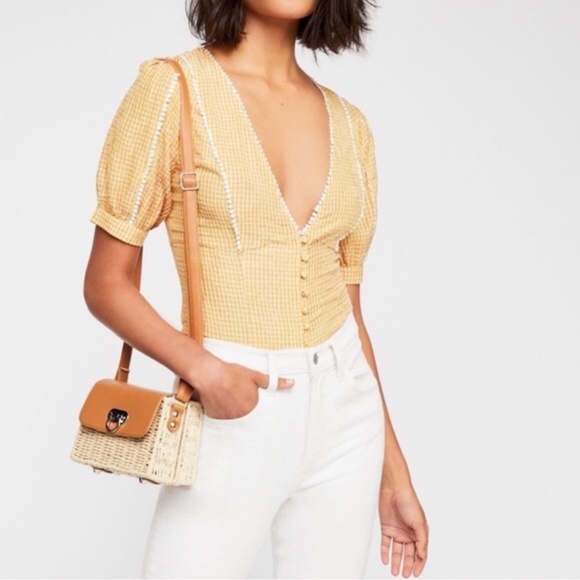 Free People Ivy Gingham Top Yellow EUC Size Large - Picture 2 of 4